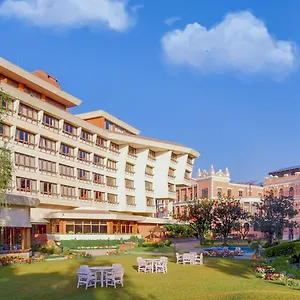 Yak & Yeti Hotel